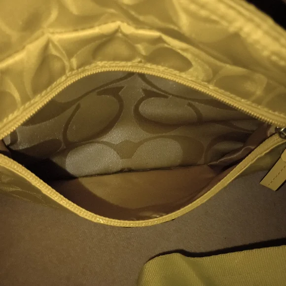 NWT COACH GETAWAY SIGNATURE NYLON FILE CROSSBODY IN SV/KHAKI/CITRINE - Picture 12 of 14